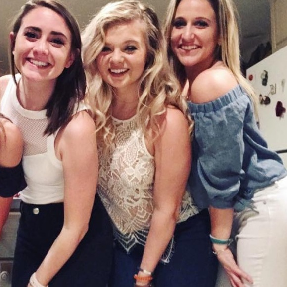 Express Lace Overlay Top - Picture 6 of 6